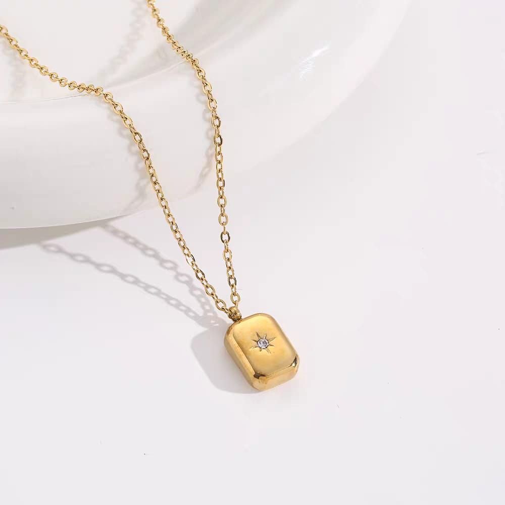 Nola Necklace